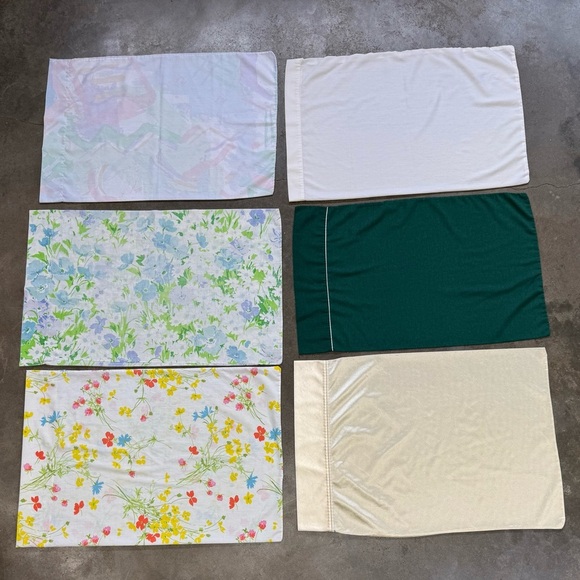 Vintage 60s 70s Pillowcase Lot Standard Floral USA Made Cotton Cottage Groovy - Picture 1 of 10